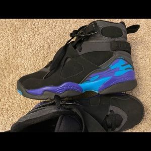 Air Jordan 8s authentic